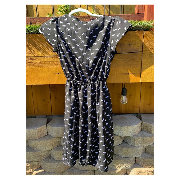 Xhiliration Sz M-horse print dress with attached tie belt & cap sleeves - Picture 3 of 4